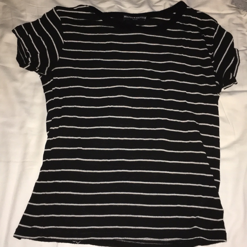 Brandy Melville tshirt
